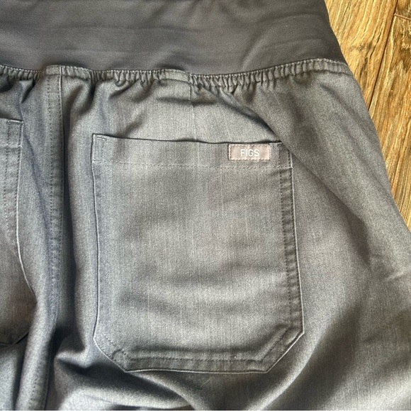 FIGS Technical Collection Livingston Scrub Pants 31" Gray Womens Small S - Picture 8 of 8